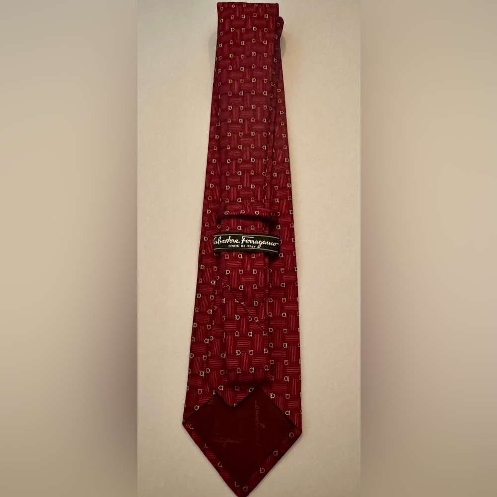 Salvatore Ferragamo Burgundy Patterned Tie